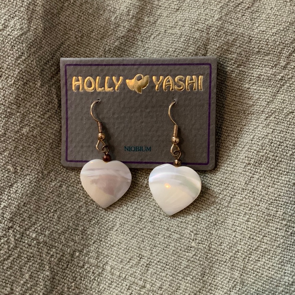 RARE Vintage Holly Yashi heart shell and gold earrings